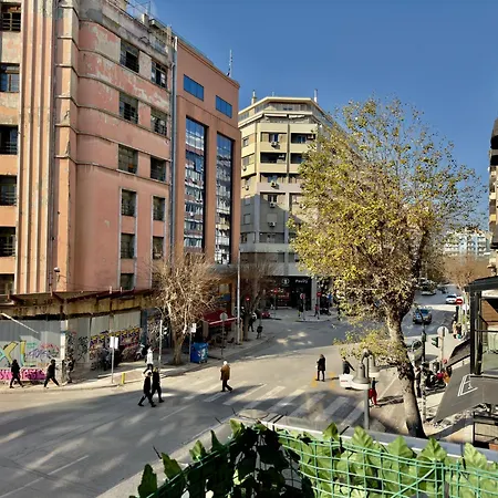 Smab In Ladadika